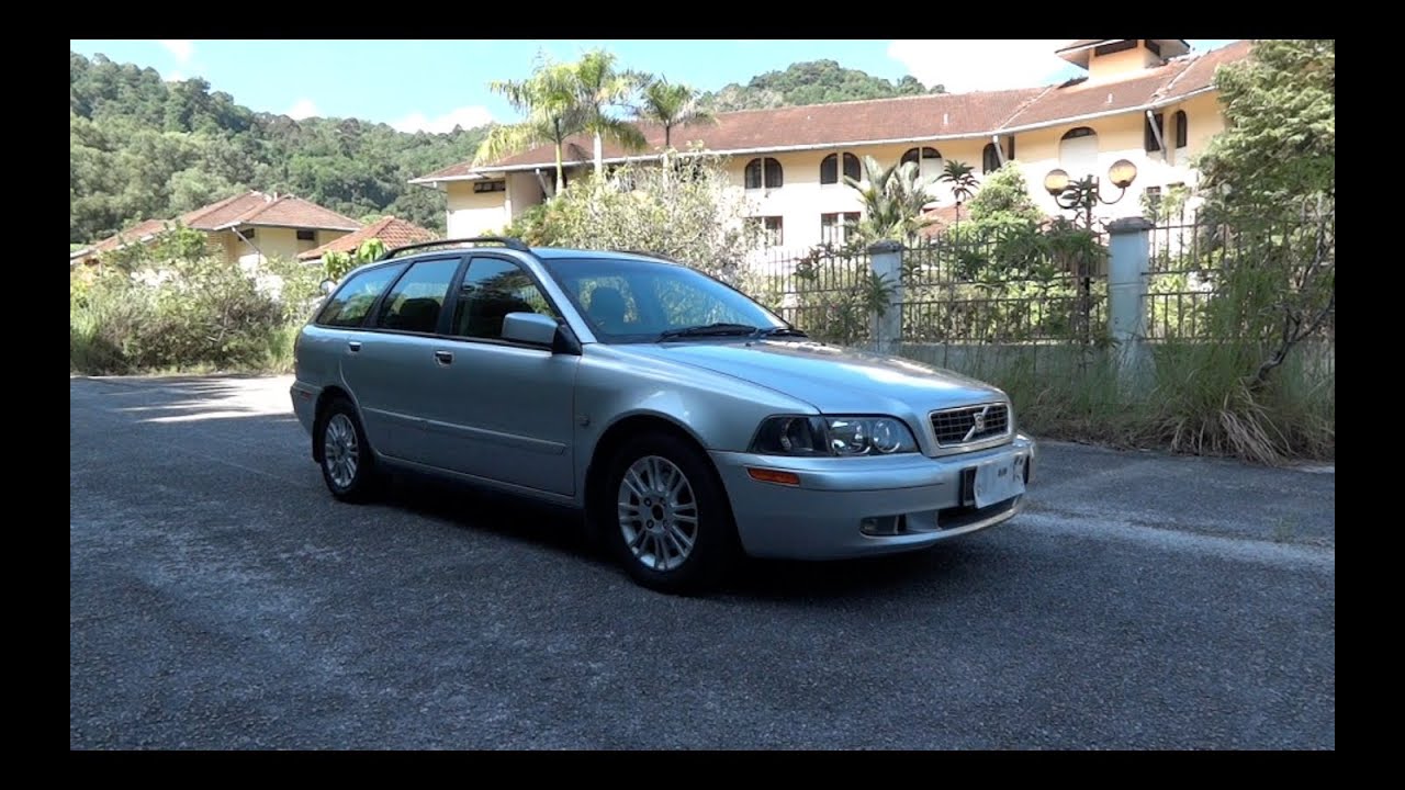 2003 Volvo V40 2.0T Start-Up, Full Vehicle Tour, and Quick ...
