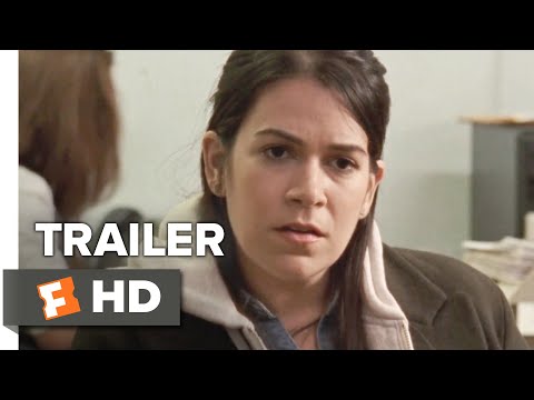 afbeelding Person to Person Trailer #1 (2017) | Movieclips Indie
