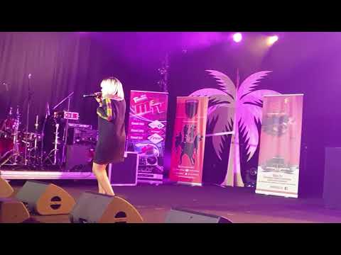 Lynnsha live à Paris