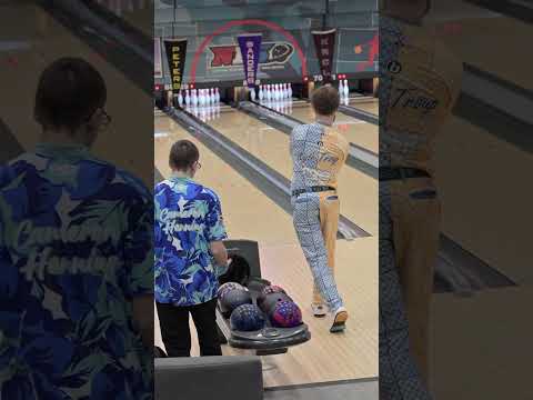 PBA in 4K.  Kyle Troup on the Chameleon Pattern in the #pba  World Series. #stormbowling