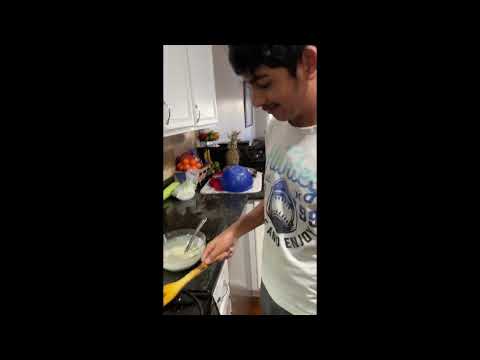 Jaideep is making pan cakes November / 2022