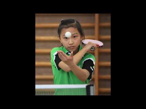 Amelie likes table tennis