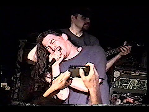 Discordance Axis: Live at CBGB, 6/3/00 New York, NY (soundboard audio) *1080p version in description