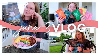 JUNE 3 VLOG | shocked at my current read, david's tea haul, cobb salad + playing overcooked