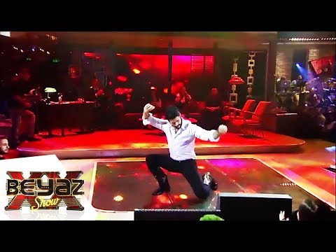 Burak Özçivit'den  Muhteşem Zeybek Dansı - Beyaz Show
