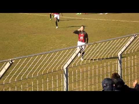 Superbe Coup-Franc en U17DH : US Endoume vs L'Olympique De Marseille. Buteur Yanis Amir