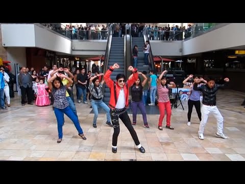 Michael Jackson Flashmob | MJ Impersonator Jhon Palacios