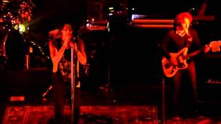 Incubus - Runaway Train (Brandon Boyd Cover Live in Chile 2010)
