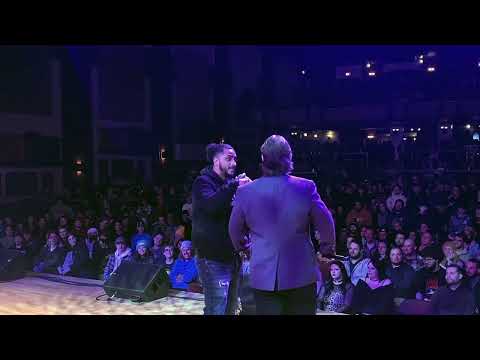 Kelly Betz vs Ayooo Jaooo