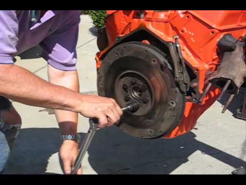 How to Install a Flywheel Clutch Pressure Plate and Bell Housing on a 350 V8 70 Chevelle