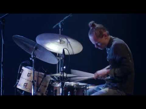 Vincent Glanzmann (UASSYN) - enjoying them drums on "Kheretem"