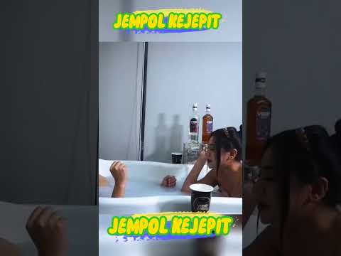 mandi bareng #bugil #mandibareng #sange