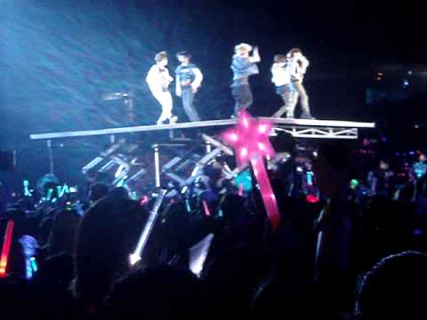 121125 SMT in bangkok SHINEE - Lucifer