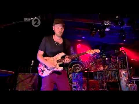 Coldplay - God Put A Smile Upon Your Face Live @ Radio 2