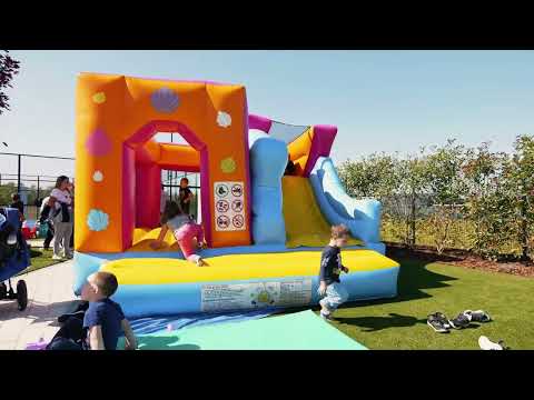 Megnyílt a Holland Pázsit Műfű Centrum Fóton – gyere el és nézz körül!