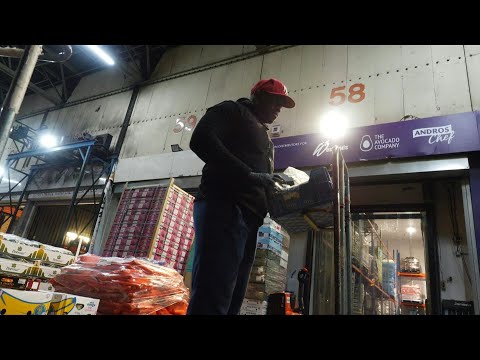 Video | On the night shift with the UK's migrant workers | AFP