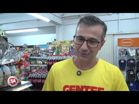 A decoração especial na cidade não deixa dúvidas: A Páscoa está chegando