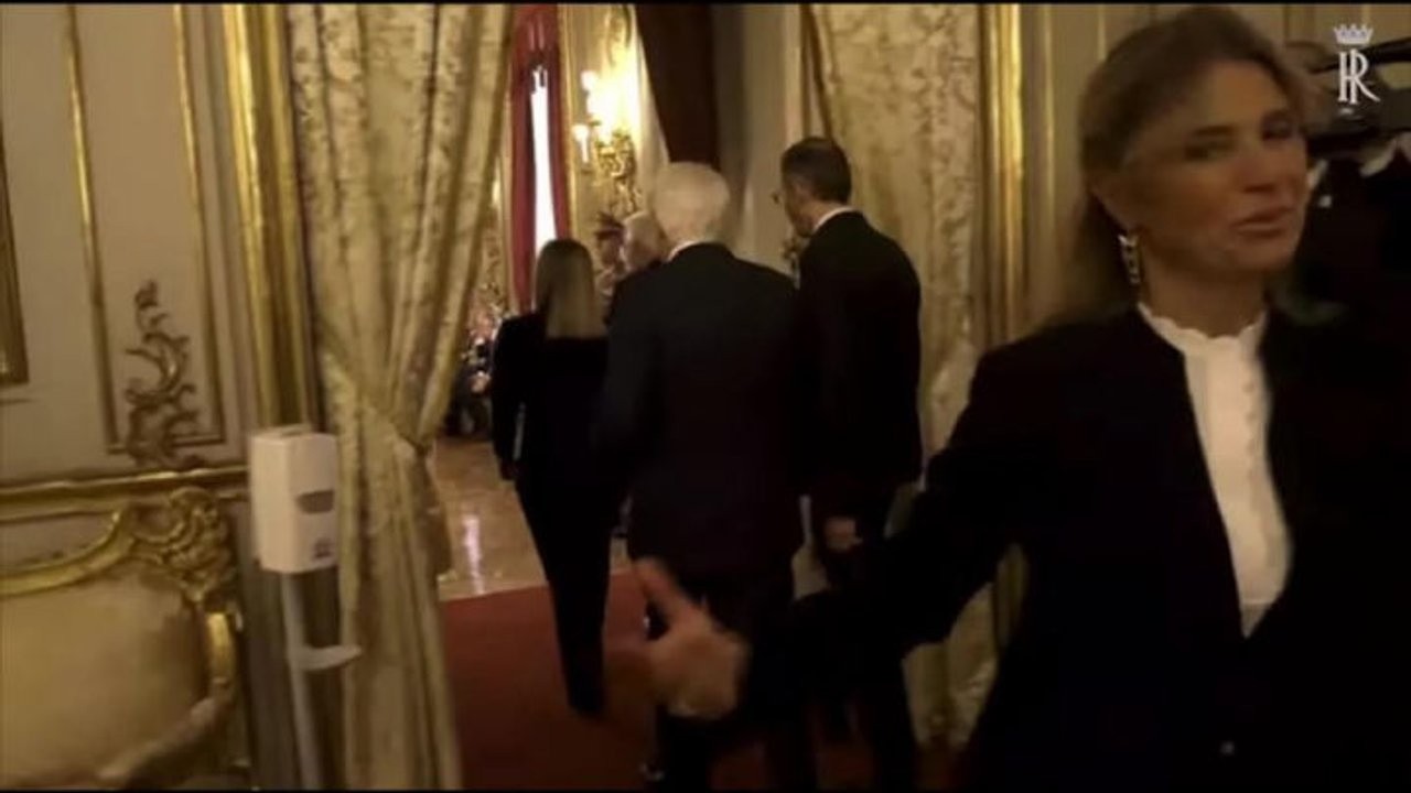 Record durata Governo Meloni, il giuramento della premier dopo l'incarico nel 2022