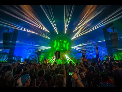 TomorrowWorld 2015 | Bakermat