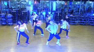 Kimberly Wyatt - Derriere