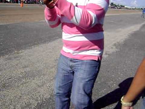 piques en asfalto Domingo, 17 de Julio de 2011