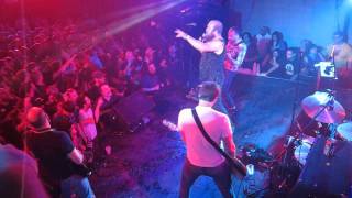 les savy fav is out of control in a good way - "Dirty Knails"