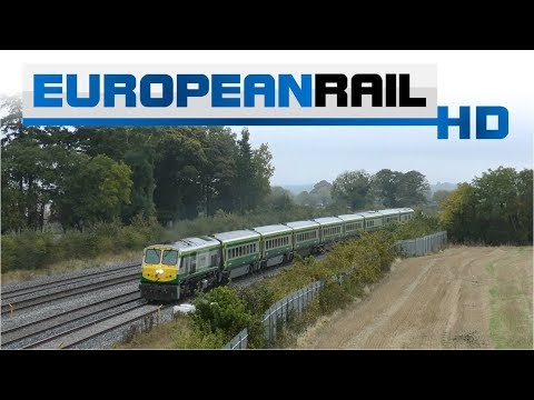 Iarnród Éireann Irish Rail 201 loco 220 + Mark 4 Set 4008 passes Stacumny Bridge