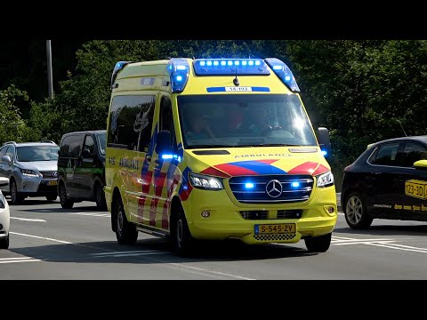 [Primeur & Luchthoorn] A1, C. Miesen Ambulance 14-193 Hilversum naar meldingen in Blaricum & Huizen