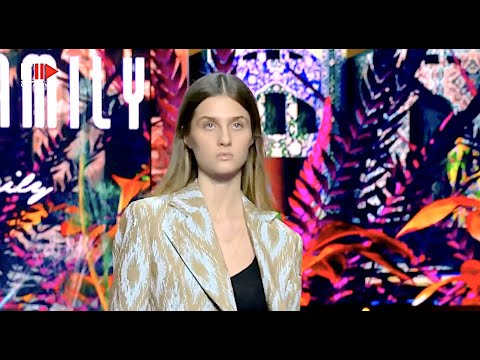 ITALIAN FAMILY Altaroma International Couture Spring 2022 Rome - Fashion Channel