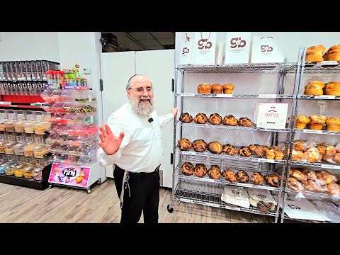I never knew Gingerbread House has so much to offer — especially now during Purim season!