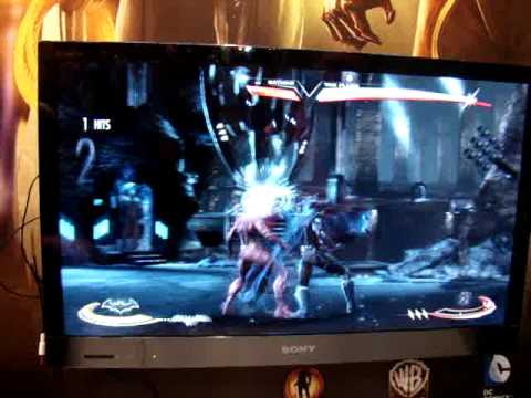 Injustice(build). Insignis (Batman) vs Kingusha (The Flash). IGROMIR 2012. 10/04/2012