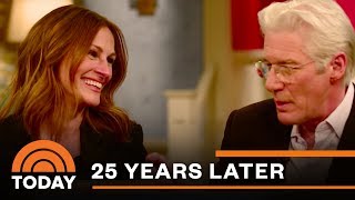Video thumbnail of "‘Pretty Woman’ Cast Reunites 25 Years Later | TODAY"