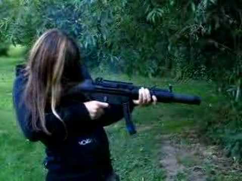 S. Digging the MP5SD Full Auto