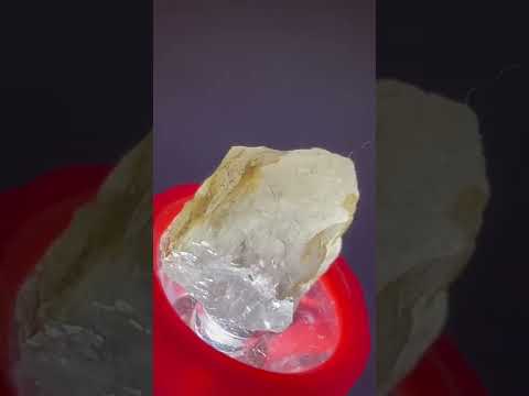 ROUGH DIAMOND 60CT UNCUT £10000 TAKES IT