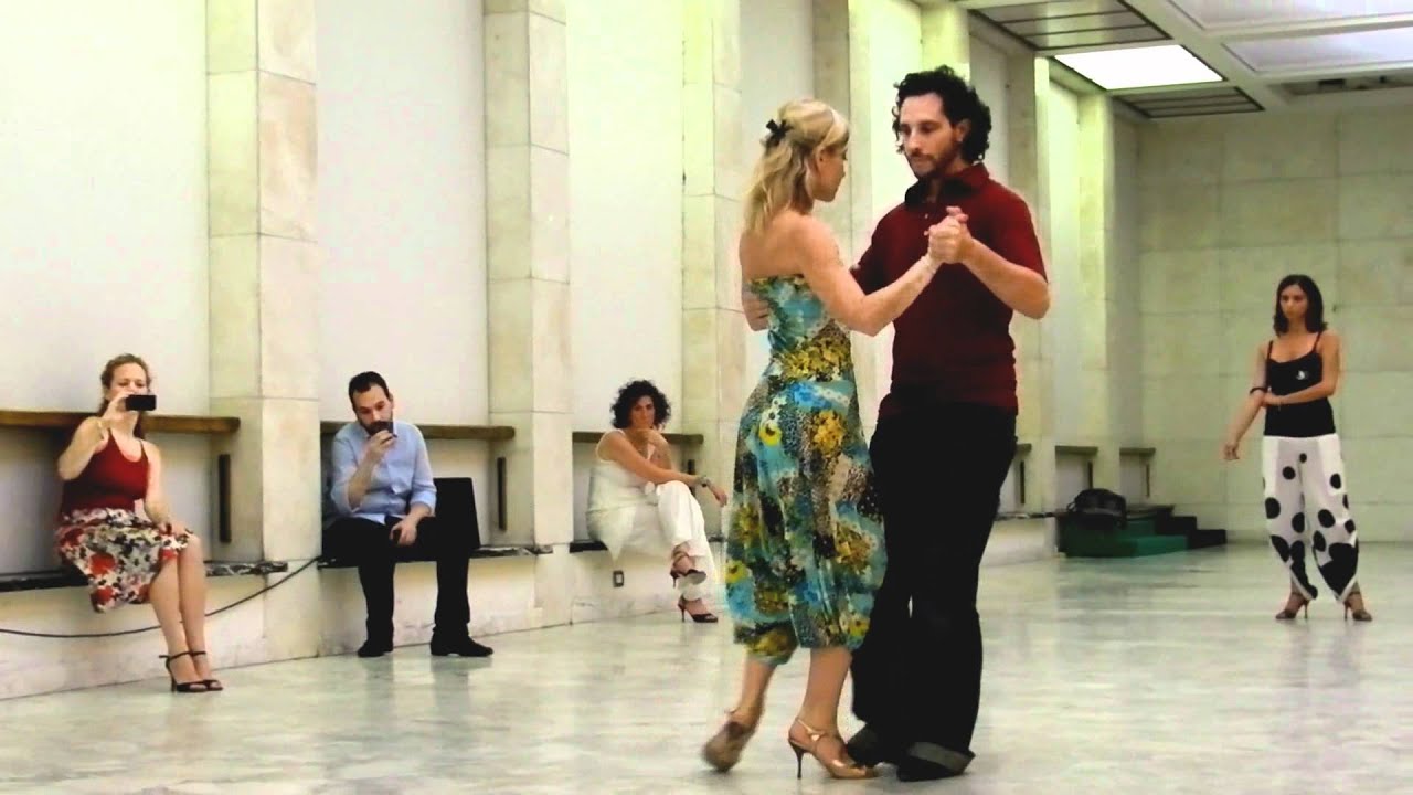 Video thumbnail for DAMIAN ROSENTHAL CELINE RUIZ - TANGO CLASS Roma Tango Meeting 2011 - 4th edition