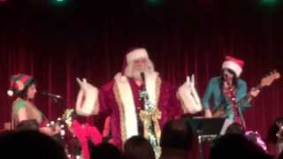 Must Be Santa - Puss N Boots Christmas 2014