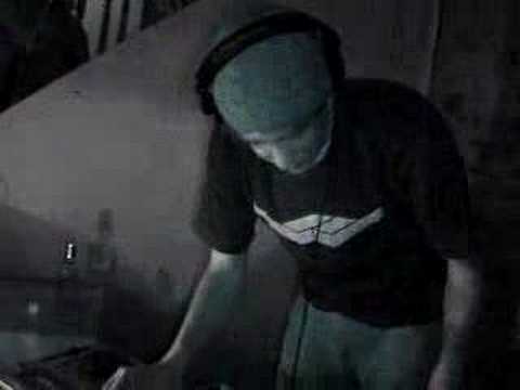 The Upbeats live in Montreal 1.19.08 pt 2