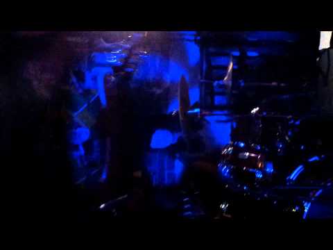 Neřev - Excentrický - Počátky fest