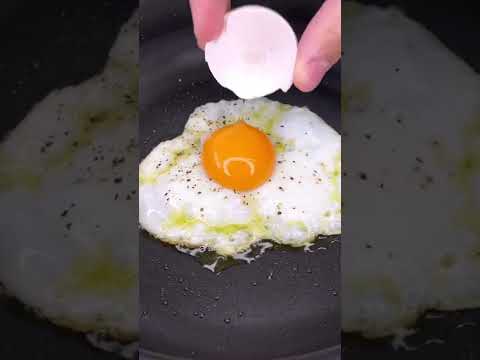 Minha primeira vez experimentando Indomie Noodles #shorts