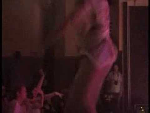 La soupe aux choux - Louis de Funès - version des Groove boy