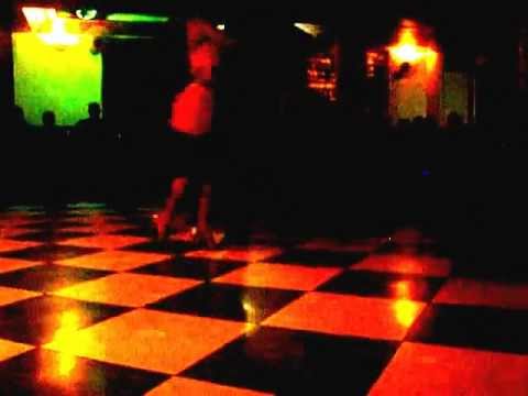 Casa de Bamba BH / Jimmy de Oliveira + Suelen Violante + André Sardinha / BH - 2009