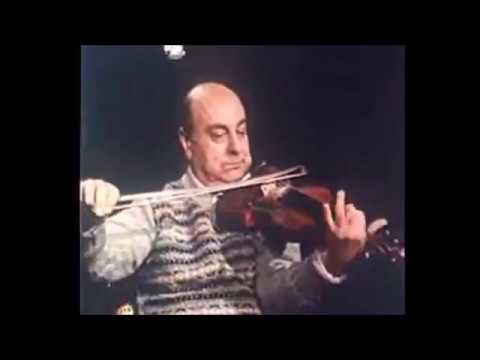 Αυτοσχεδιαστικό σόλο του βιολιστή [[#Γιώργου Κόρου#]] σε μικρασιάτικο καρσιλαμά. Απόσπασμα από τη μουσική σειρά επεισοδίων Σε ήχο ελεύθερο-Αυτοσχεδιασμός και προσωπική δημιουργία στην εκτέλεση της παραδοσιακής μουσικής, (Ε.Ρ.Τ. 2, 1988-1989).&nbsp;