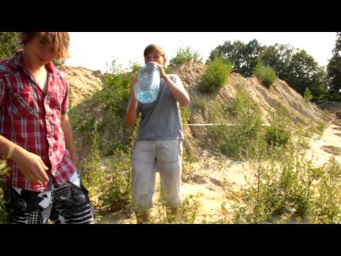 Cinnamon challenge