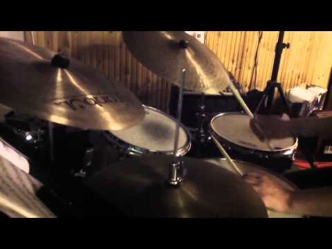 Swing displacement with click: Medium