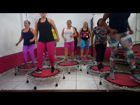 JUMP- Ela se joga - Dennis feat. Mc Marvin