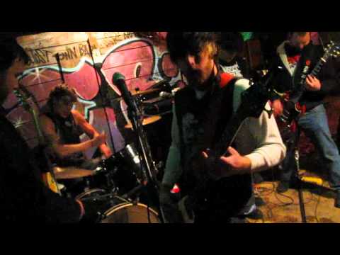Hellbomber - (live) @ GTB - 11.19.2011 (crust)