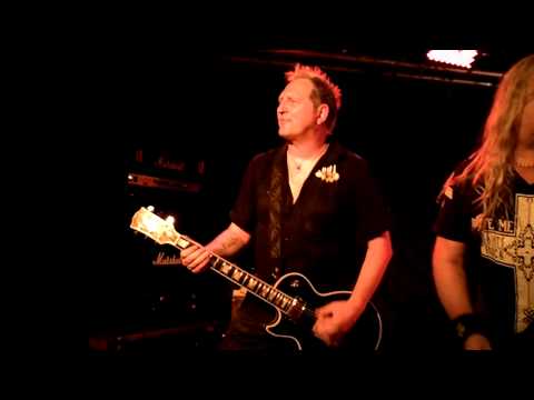 Tom Naumann-Angel in Black