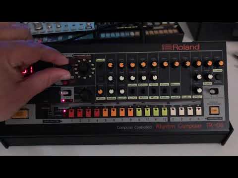 Roland TR 08 short Tutorial / Pattern Clear/Create a  Pattern/ Pattern Copy. No Talking