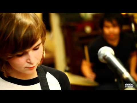 Live @ Jooniors - S03E01 - Zebra Mirrors - 03 - Flower Child (Live)