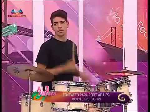 Chris Ribeiro- Ora vira vira